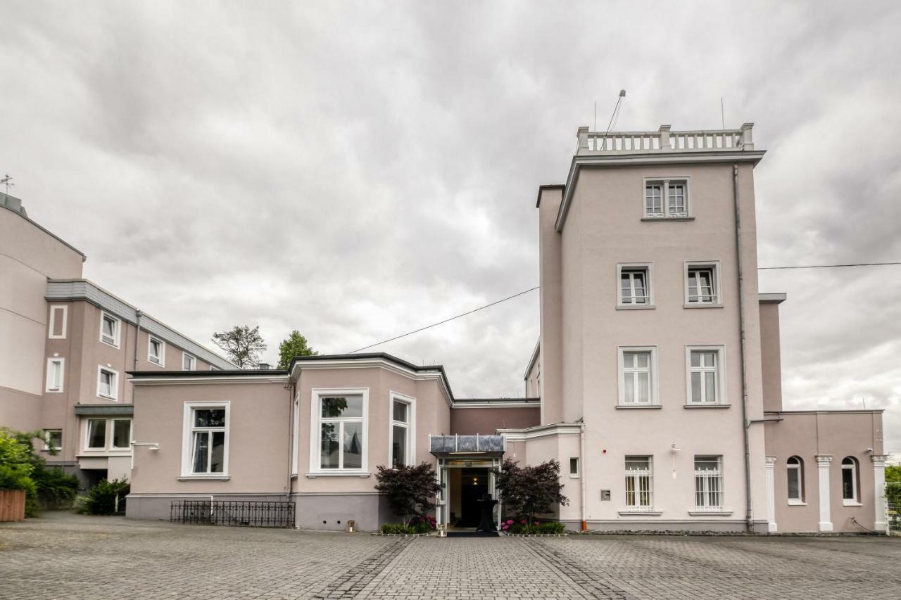 Hotel Villa Von Sayn Rheinbreitbach Dış mekan fotoğraf